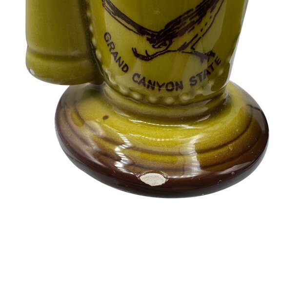 Vintage Arizona Grand Canyon State Ceramic Salt & Pepper Shaker Set Telephones - Picture 2 of 7